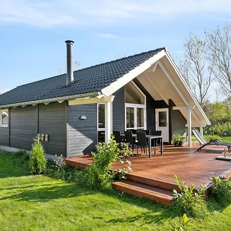 Holiday home Lovely Summer House With Spa, Close To The Beach, Vejby